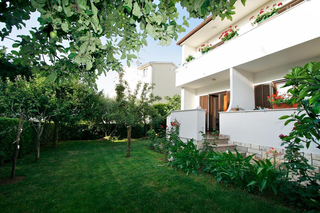 Apartment Nerina Porec Exterior photo